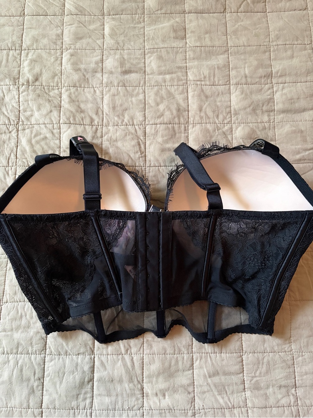 Victoria's Secret Black Labeled Bra - 38DD - Picture 3 of 4